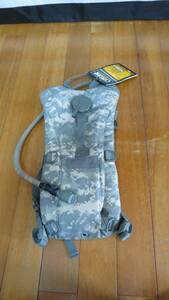 ★☆米軍放出品　　実物　USMC海兵隊 ABU ハイドレーションセット CAMELBAK　３L　Ｃー165☆★