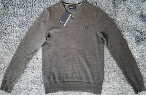 定番人気商品☆FRED PERRY フレッドペリー Vネックニットセーター ウール素材 チャコールグレー XSサイズ☆K7210