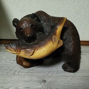 置物 木彫り 熊　民芸品　小川作10号　2.7kg