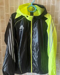 adidasプロフェッショナル　 ウインドブレーカー 