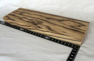 クロガキ・黒柿・木材・板材・大きさ約２９８×９８×２３ミリ