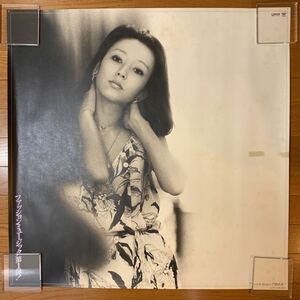 「門あさ美 ・ファッシネイション / ブルー(1979)」デビューシングルレコード店頭販促ポスター ・728×728mm