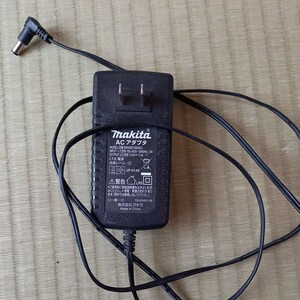 ACアダプター　マキタ　sw042s120350u1 output 12v 送料520 アダプター　試験はしていません