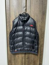 即決 希少 美品 THE NORTH FACE summit ノースフェイス サミットシリーズ アコンカグア ダウン ベスト M 刺繍 黒 ND13300 レッドポイント_画像1