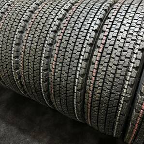 新品 225/80R17.5 123/121L BRIDGESTONE/W900 23年製 スタッドレス 6本 ブリヂストン トラックタイヤ (南8)の画像1