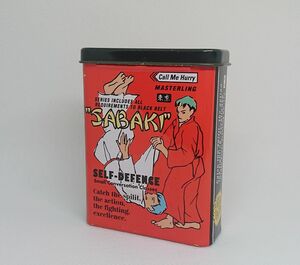 レトロな缶ケース “SABAKI” 空手