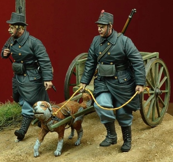 フィギュア 兵士2体 犬力車 1/35スケール ミリタリー イヌ 犬 戦場 外国兵 大戦 ジオラマ 未塗装 未組立 キット ミニチュア 樹脂模型 802