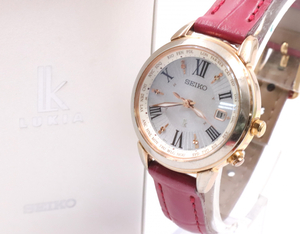【ト長】SEIKO LUKIA セイコー ルキア 腕時計 1B25-0AR0 レディース チタン ゴールド ソーラー 電波 ホワイト文字盤 稼働 IR000IOB13