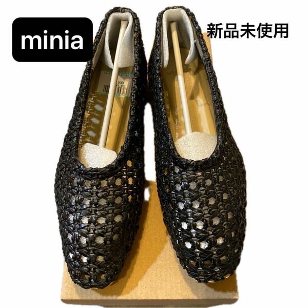 新品未使用 minia ミニア ローヒールスクエアミュール（ブラック）