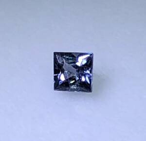 ベキリーブルーガーネット 0.13ct