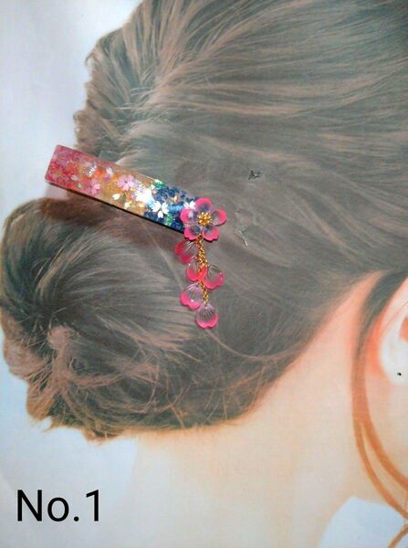 桜 コウモリ ホロフレーク ガラスフレーク 髪飾り バレッタ ヘアクリップ ハンドメイド レジン作品 1点販売