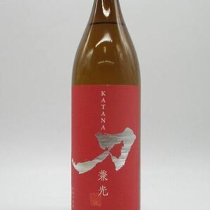 【在庫限りの衝撃価格！】 佐多宗二商店 刀 -KATANA- 兼光 芋焼酎 25度 900mlの画像1