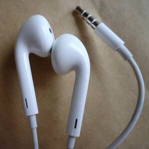 Apple 純正品 イヤホン EarPods with 3.5㎜ Headphone plug コントローラー無し イヤフォン ヘッドセット iPhone アップル の画像6