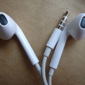 Apple 純正品 イヤホン EarPods with 3.5㎜ Headphone plug コントローラー無し イヤフォン ヘッドセット iPhone アップル の画像4