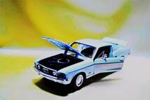 新品マイスト1/18 【Maisto】■1968年式Ford Mustang GT Cobra Jet■フォード/フェラーリ/BMW/ポルシェ/アウディ/オートアート/京商/他_画像9