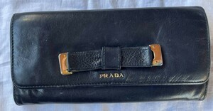 プラダ　PRADA 財布　長財布　サフィアーノレザー　レディース　リボン　高級タイプ
