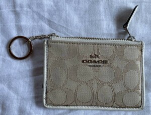 COACH　コーチ　パスケース　定期入れ　シグネチャー　　中古美品　レザー　定番