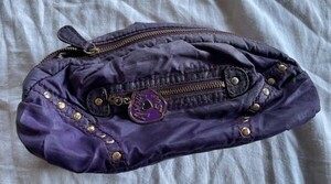 ANNA SUI　アナスイ　ポーチ　　高級タイプ　裏柄物