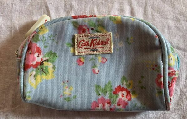 Cath Kidstonキャス・キッドソンポーチ　　保管品 　ラウンドジップ