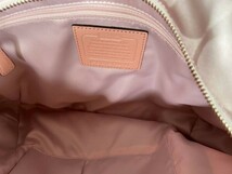 COACH コーチ 　肩掛けバッグ　桃色　ピンク　グラデーションカラー　レザー　高級タイプ_画像3