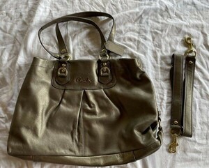 COACH ハンドバッグ　 ショルダーバッグ 2way 　レザー　ラメ　定番　高級タイプ