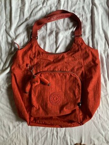 キプリング　Kipling　　赤　ショルダーバッグ　ハンドバッグ　保管品