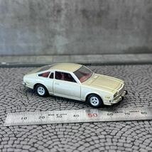 【CJ-671】1/64 スケール マツダ コスモ AP シャンパンゴールド 1975 絶版名車 コナミ ミニカー_画像2