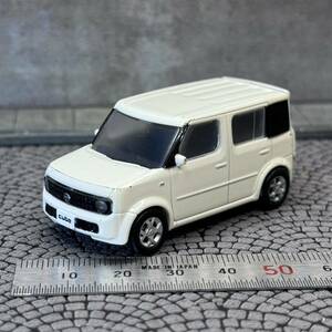 【CJ-673】1/64 スケール 日産 キューブ ミニカー 青島