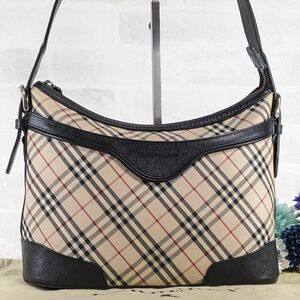 美品☆バーバリー　ショルダーバッグ　肩掛け　ノバチェック　サフィアーノレザー ワンショルダーバッグ BURBERRY