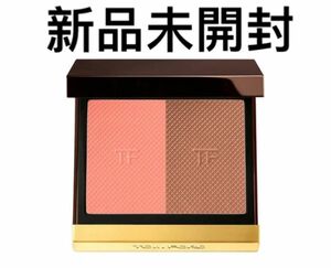 TOM FORD シェイドアンドイルミネイトブラッシュ ピーチポイズン