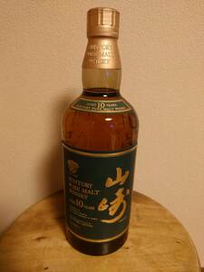 【未開栓】SUNTORY 山崎 10年 ピュアモルト ウイスキー グリーンラベル 750ml 40％ 国産 古酒 お酒 サントリー ウヰスキー 未使用