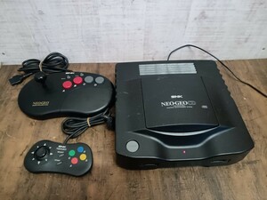 SNK NEO-GEO CD ネオジオ本体 コントローラー　ネオジオCD　ゲーム機　通電OK　ジャンク