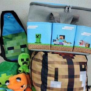Minecraft マインクラフト 色々まとめて24点セット ぬいぐるみ クッション バッグ など 非売品の画像2
