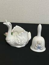 陶器製 白鳥の小物入れ&くまのベル 管理A2313 置物 フィギュリン _画像2