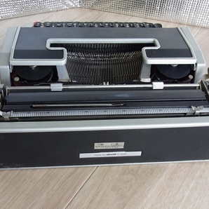 ヴィンテージ★スペイン製★Typewriter タイプライター 2台★olivetti lettera 32 & DL オリベッティ レッテラ 32 & DLの画像7