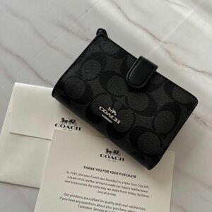 249 美品 COACH コーチ 2つ折り財布