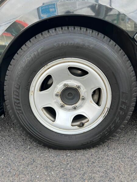 ハイエース　スタッドレスホイールセットBRIDGESTONE BLIZZAK VL1 