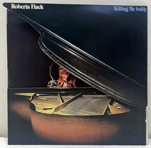 AB04403▲国内盤 ROBERTA FLACK/KILLING ME SOFTLY LPレコード 特殊ジャケ/ロバータ・フラック/やさしく歌って/少女/スザンヌ他_画像1