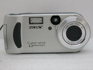 SONY Cyber-Shot DSC-P71 デジタルカメラ 3.2 MEGA PIXELS OPTICAL 3x f=8.0-24mm 1:2.8-5.3【ANM069】