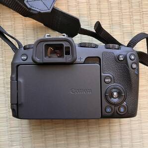 Canon EOS RP ボディ キヤノン 純正バッテリー2個付き ミラーレス 一眼 フルサイズの画像4