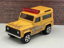 即決有★マジョレット majoRETTE LAND ROVER　ランドローバー パトカー イエロー 黄★ミニカー_画像1