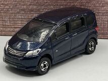 即決有★トミカ No.84 ホンダ フリード HONDA FREED ベトナム製★ミニカー_画像1