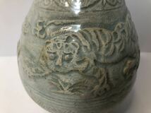 中国古美術 宋時代 影青 青白磁 龍虎花瓶 花瓶 花器 中国古玩 唐物 花入れ 箱付_画像8