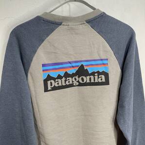 送料無料☆patagonia☆パタゴニア☆P-6☆ライトウェイトスウェット☆バックプリント☆グレー☆M☆C24Mの画像8