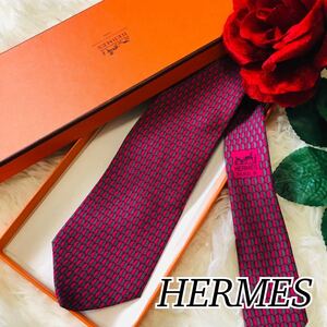 HERMES エルメス メンズ 男性 紳士 ネクタイ ブランドネクタイ 総柄 グレー ピンク ビジネス 結婚式 美品 未使用に近い 剣先 8.2cm