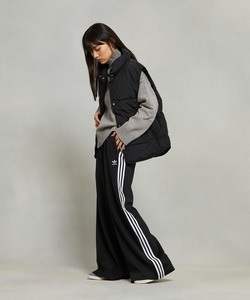 二点以上で送料無料！ 2A54 完売品！【未開封】adidas originals アディカラー クラシックス ワイドレッグパンツ M ブラック ジャージ