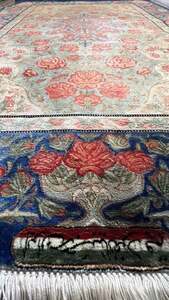 『薔薇園』バラ柄世界最高峰に君臨するラジャビアン・ファルド工房 高級ペルシャ絨毯 総シルク手織り 芸術品 121万ノット クリーニング済