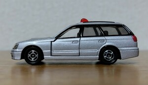 トミカ スバル レガシィ ツーリングワゴン 覆面パトカー