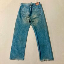 ★LEVIS 702XX W33L36 隠リベット 刻印J22 赤耳 メンズ リーバイスジーパン バックルバック ボタンフライ 日本製 デニムパンツ 0.75kg★_画像2