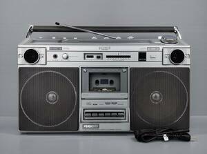 HITACHIラジカセretroパディスコTRK8270＊中古動作品＊昭和レトロ,整備品,メタルテープ対応,ラジオもカセットも使えます。